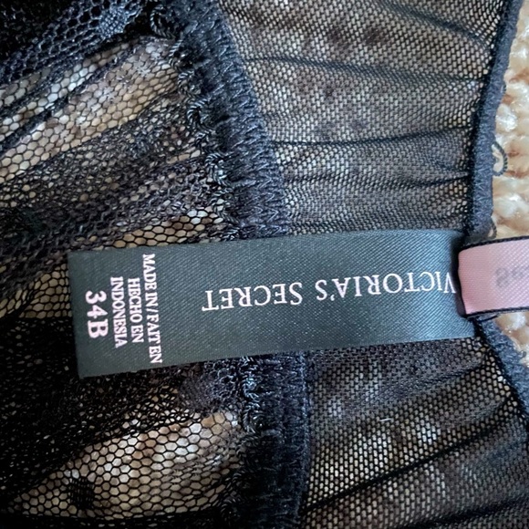 Victoria’s Secret Embellished Floral Babydoll - Picture 4 of 6